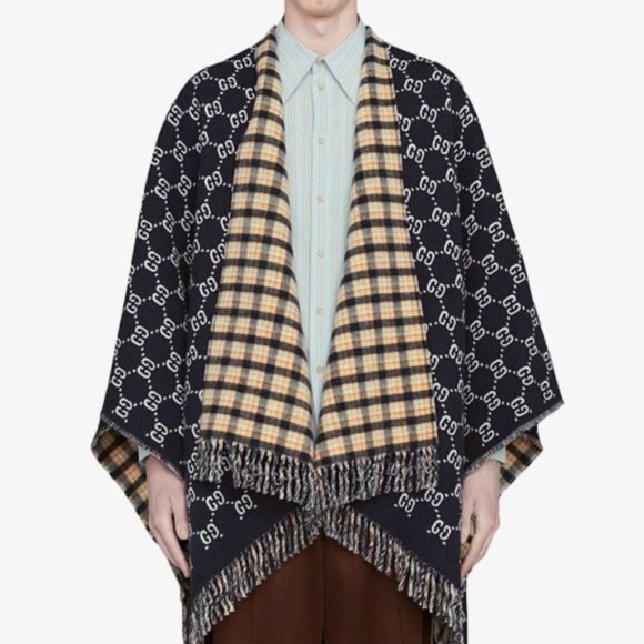 Gucci Jackets & Blazers - Gucci Poncho GG Logo Reversible Fringed 100% Wool